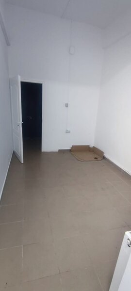 Pascani, inchiriez spatiu comercial 75 mp